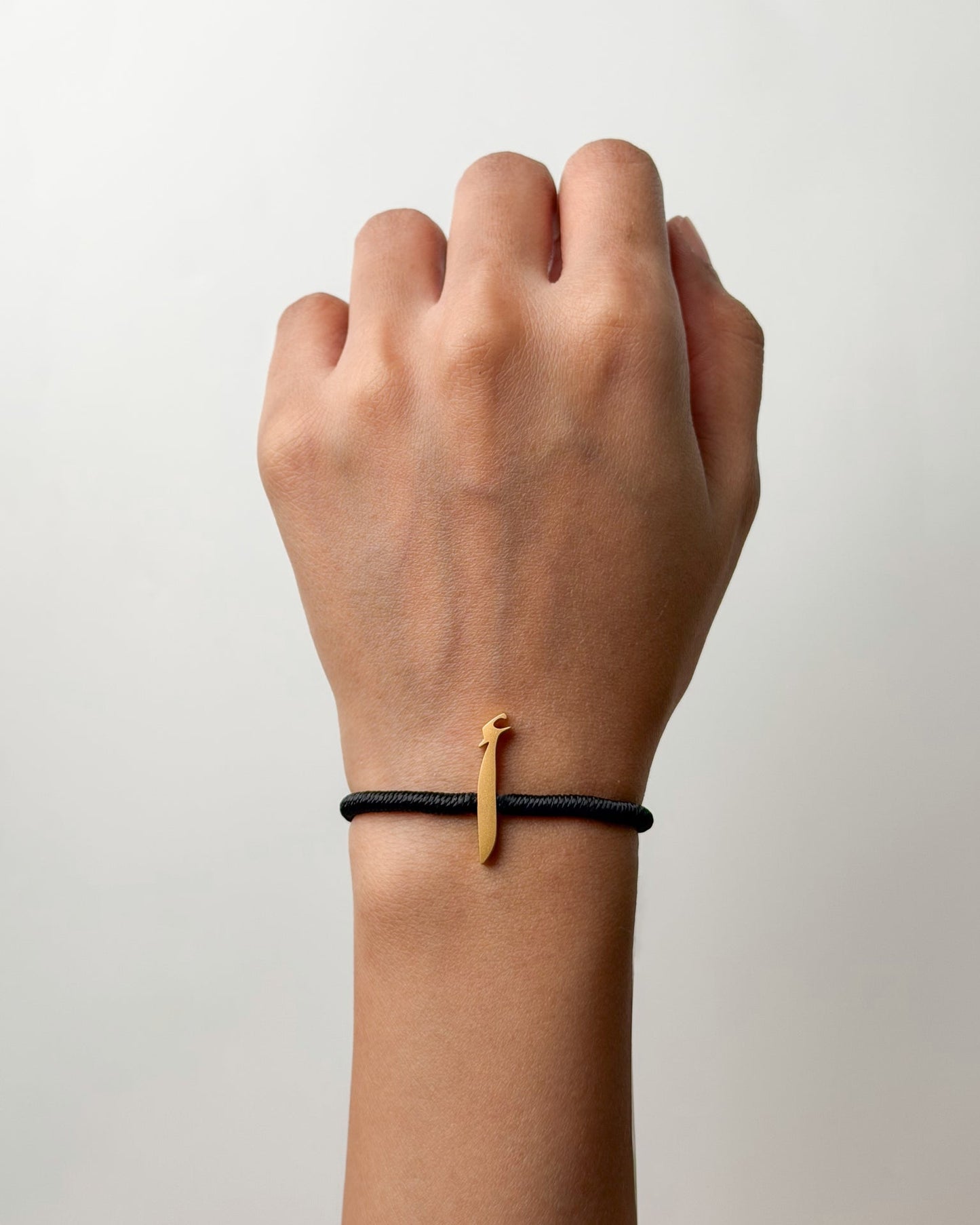 String Letter Bracelet أ