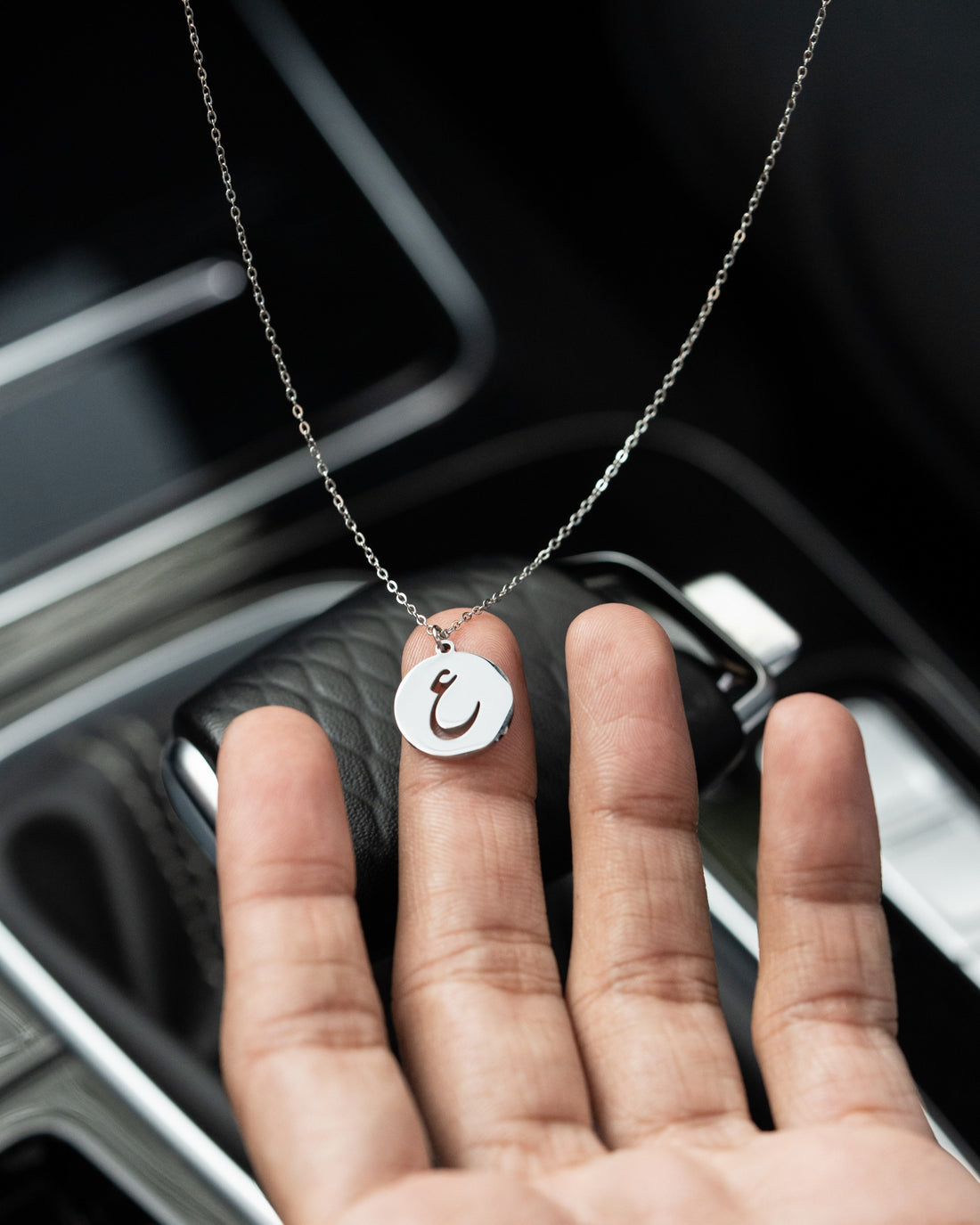 Initial Necklace (Silver) إ