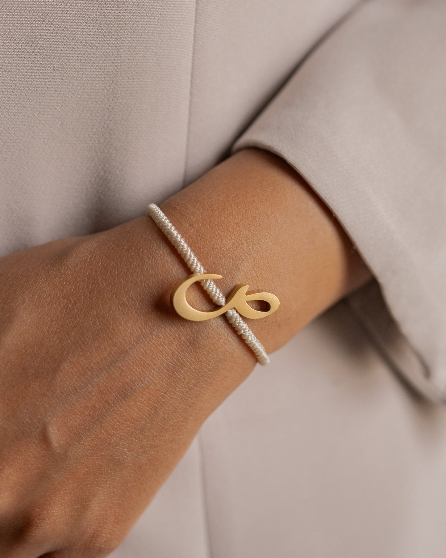 String Letter Bracelet ص