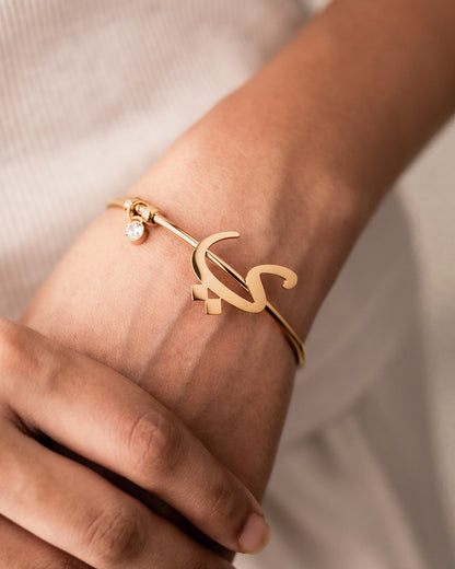 Arabic Letter Bracelet ي